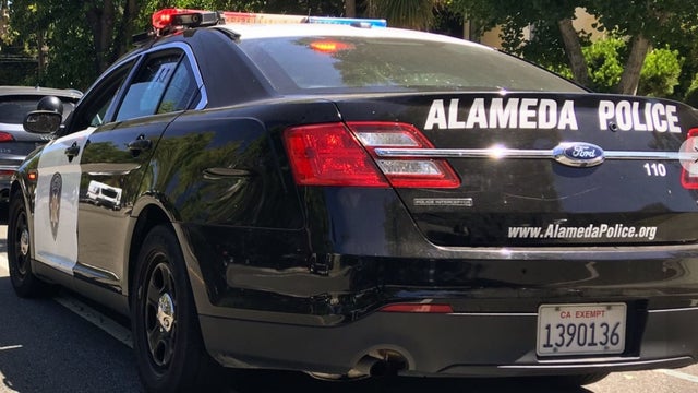 alameda-police-generic-apd-photo.jpg 